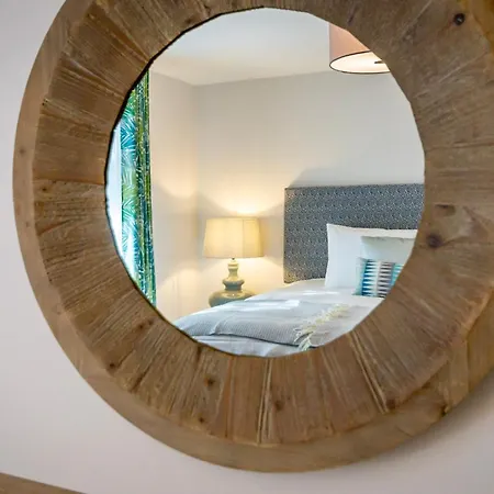 18 St Johns Mews * York